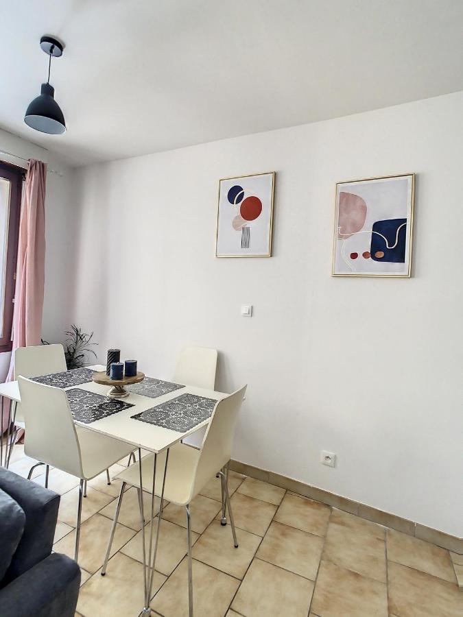 Grand Appart Spacieux Hyper Centre Gare 2Pers Труа Екстер'єр фото